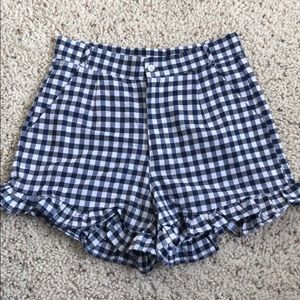 Frilly high waisted shorts